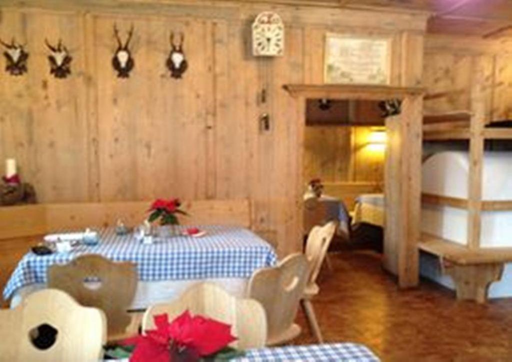 Hotel Ansitz Goller Rasun di Sopra Esterno foto