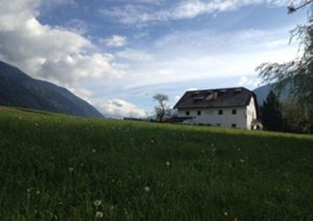 Hotel Ansitz Goller Rasun di Sopra Esterno foto